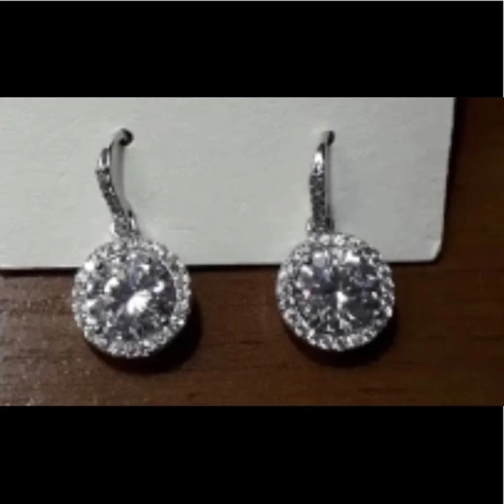 AAA CUBIC ZIRCONIA DROP EARRINGS - Picture 6 of 7